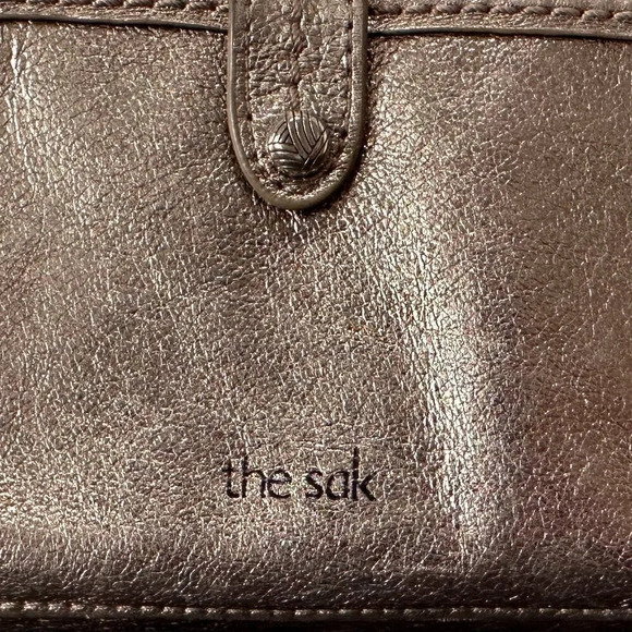 The Sak Iris Large Smartphone Clutch/Wallet in Metallic Rose Gold - Picture 3 of 10